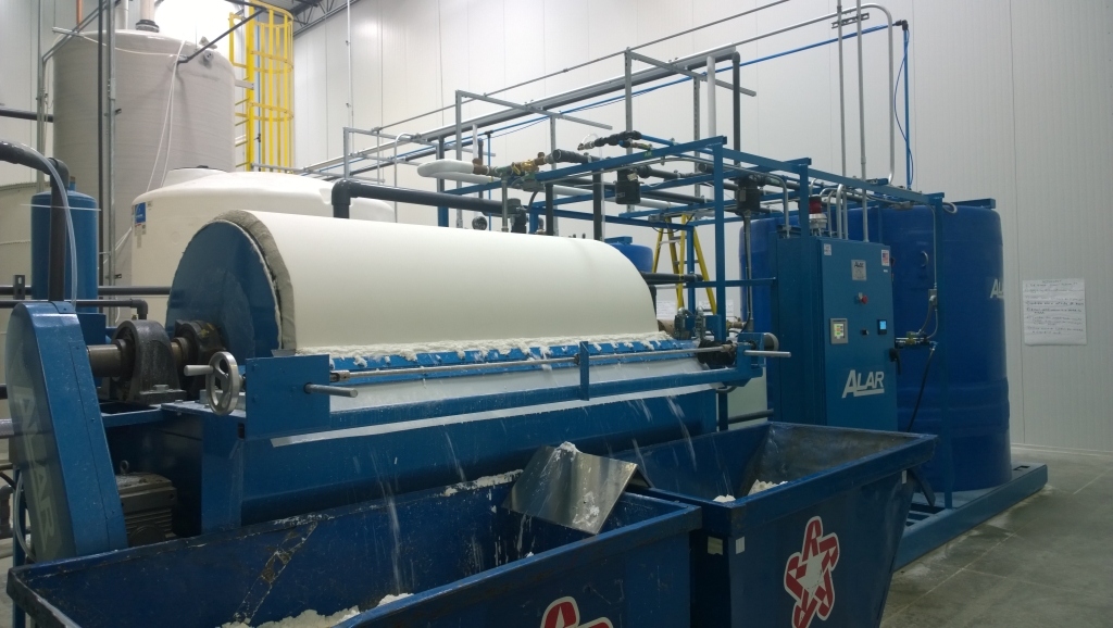 diatomaceous earth wastewater treatment